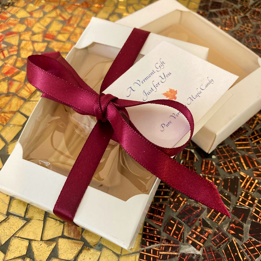 Bride & Groom Maple Candy Wedding Favor - EXCLUSIVE