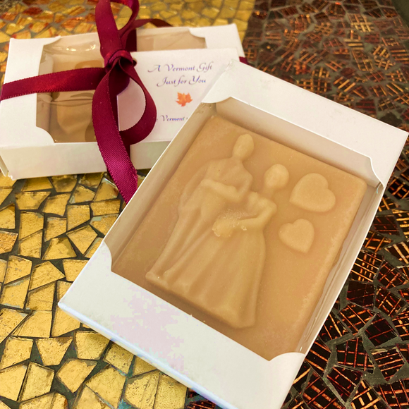 Bride & Groom Maple Candy Wedding Favor - EXCLUSIVE