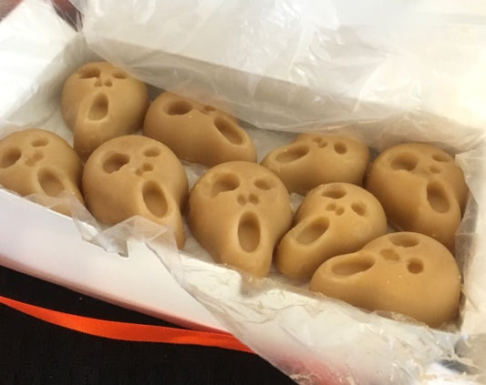 18-pc. Halloween SCREAMING SCARY Maple Sugar Candy Gift